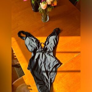 sexy black one pice swimsuit
